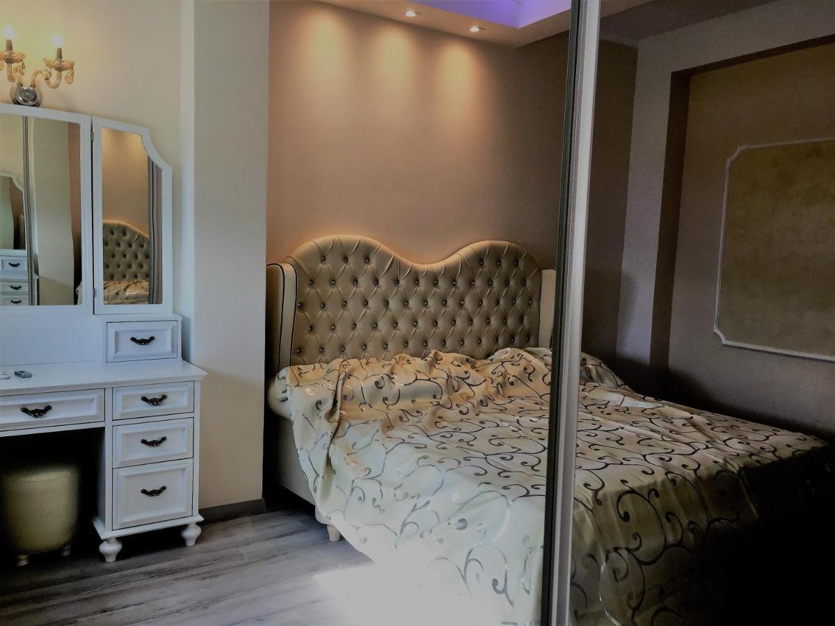 Royal Queen And King Luxury Apartment Саранде Екстериор снимка