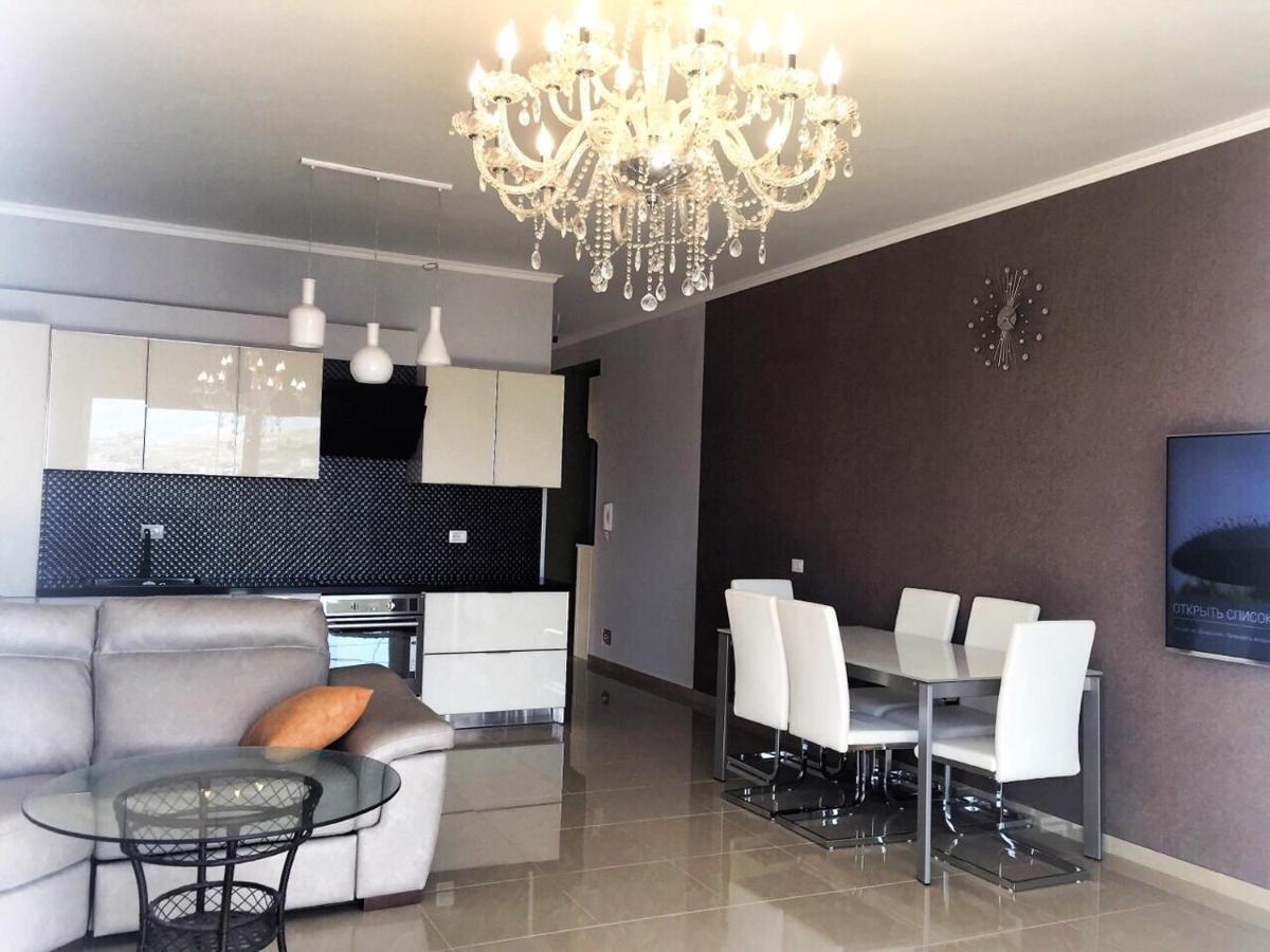 Royal Queen And King Luxury Apartment Саранде Екстериор снимка